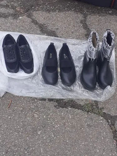 Жіноче взуття