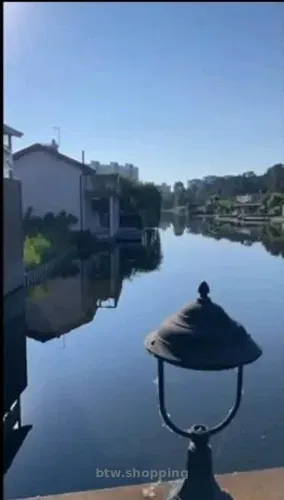 Продам будинок біля Києва з виходом на  р.Дніпро  не дорого