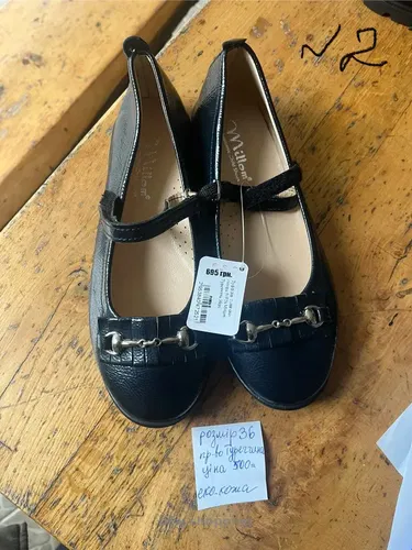 Продам нову обув для дівчинки розмір від 30 до36