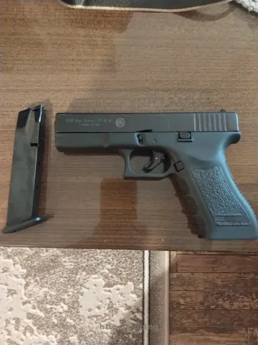 Стартовий пістолет без заглушки