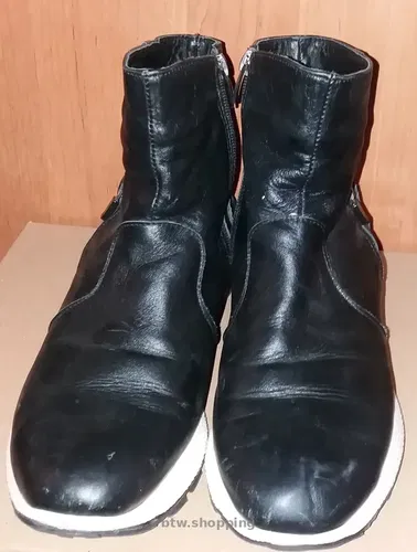 Продам жіночі черевики спорт