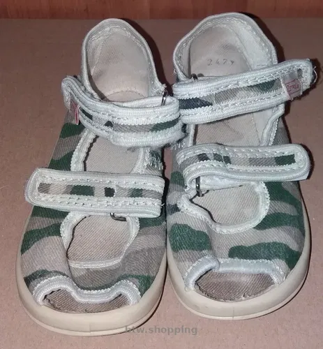 Продам сандали 24р.