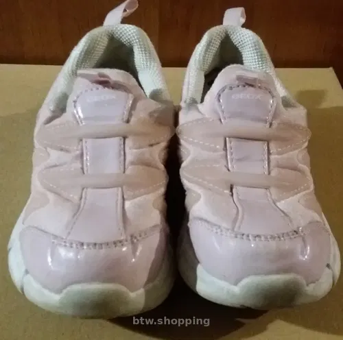 Продам кроссовки Geox 26р