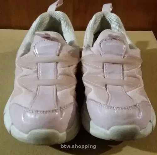 Продам кроссовки Geox 26р