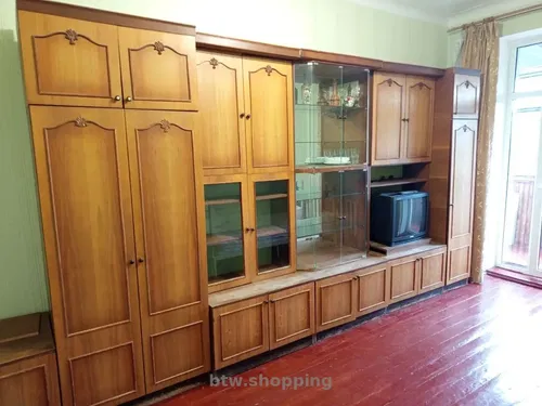 Безкоштовно віддам стінку "Кий" б/у у гарному стані. Самовивіз.