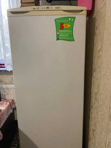 Продам морозильну камеру