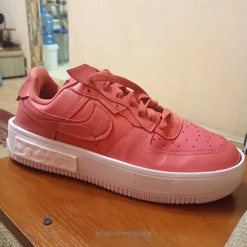 Продам взуття