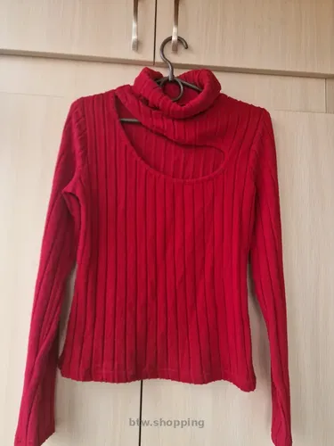 Свитерки женские