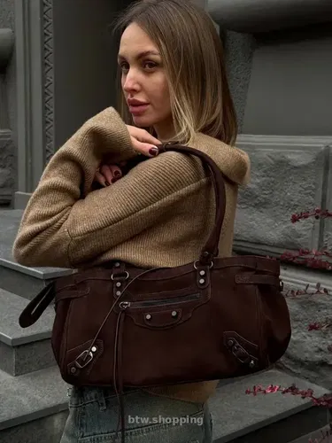 Сумка від Balenciaga Le City Bag Olive
