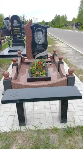 Пам'ятники під замовлення