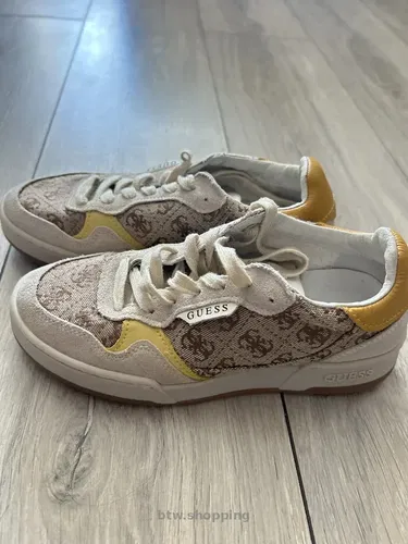 Обувь Guess