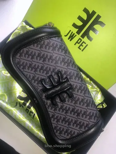 Сумка жіноча JW PEI Joy Shoulder Bag Iron Black чорна