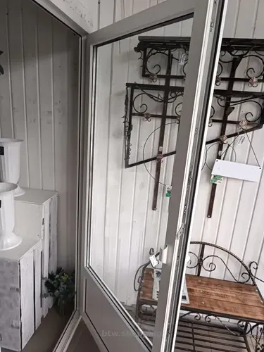 Двери  металопластиковая .