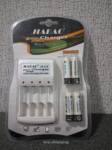 Набір акамуляторів зарядка АА ААА