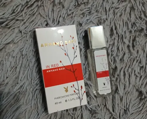 Парфуми жіночі з феромонами