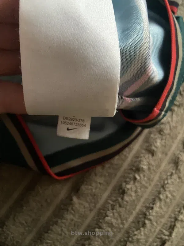 Футболка - btw.shopping