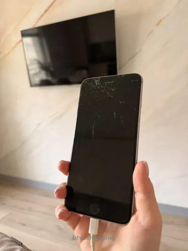 iPhone 6 Plus 128 gb - на деталі або ремонт - btw.shopping