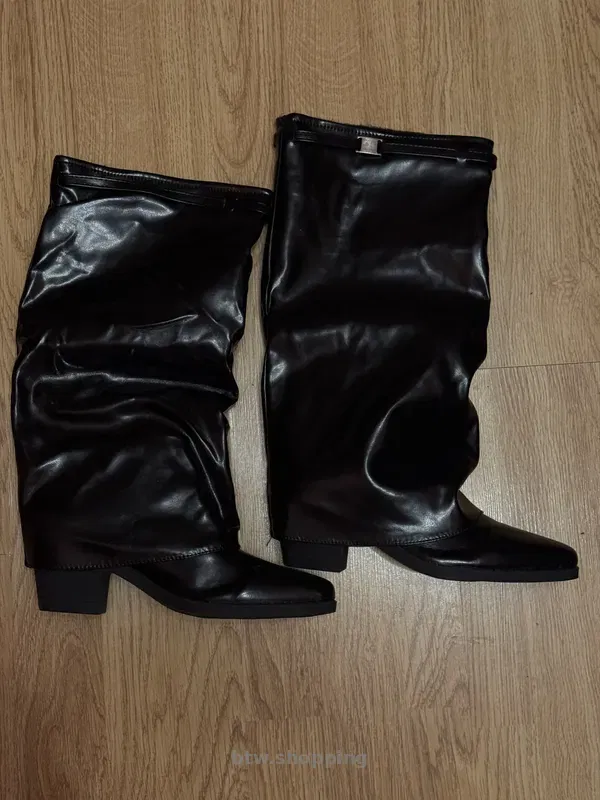 Сапоги жіночі - btw.shopping