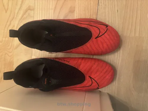 Найк Бутсы 38 размера