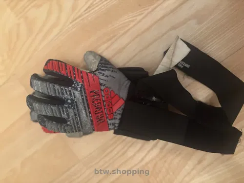 Перчатки футбольные