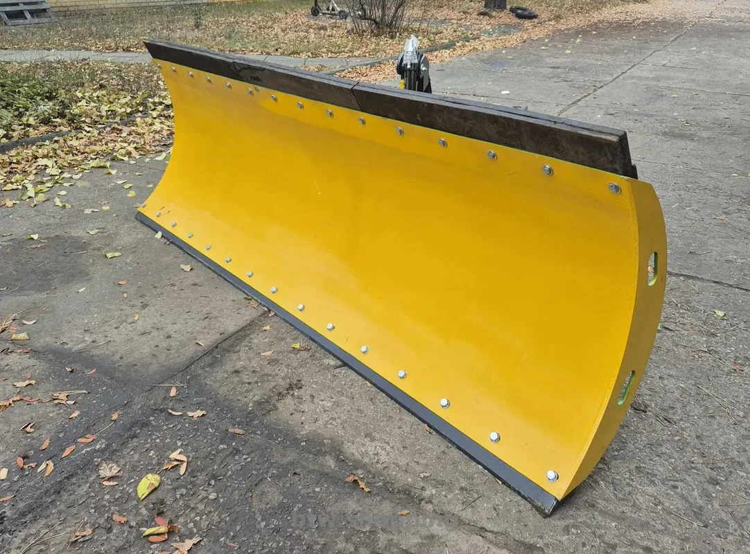 Снігоприбиральний відвал (лопата) до тракторів МТЗ, ЮМЗ, Т-150, Т-40 - btw.shopping