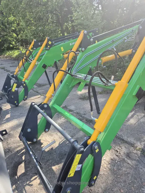 Швидкоз'ємний фронтальний навантажувач LoadPro - btw.shopping