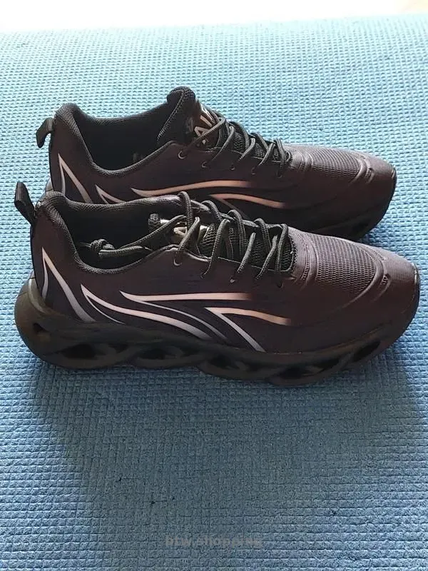 Модні спортивні кросівки р.40 - btw.shopping