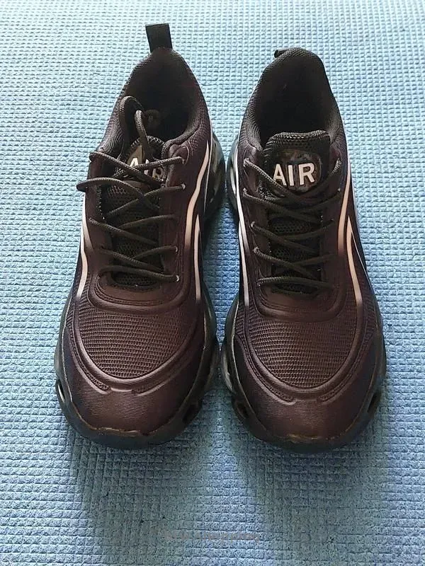 Модні спортивні кросівки р.40 - btw.shopping