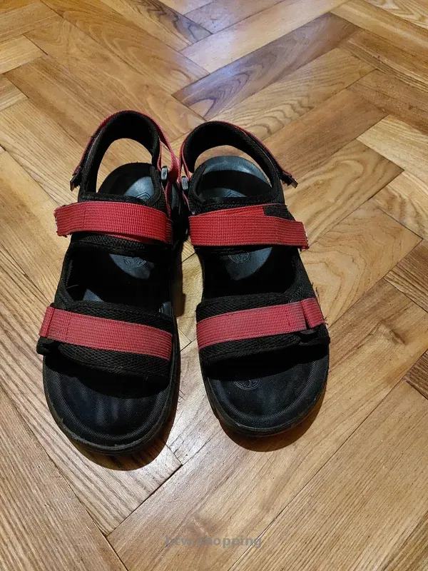 Босоніжки для підлітків р.40 - btw.shopping