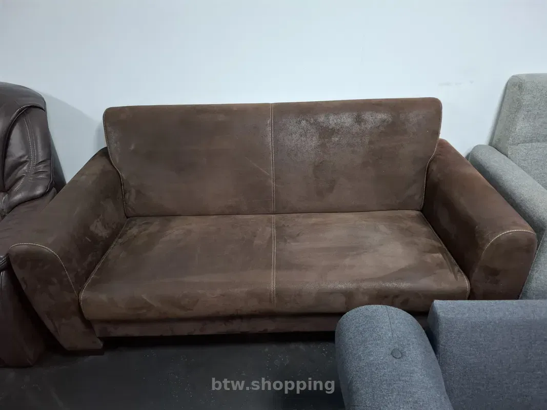 🛋 Стильний диван у глибокому шоколадному кольорі - btw.shopping