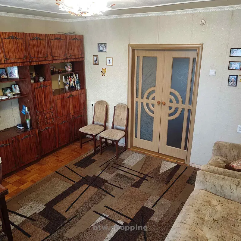 Продається трьох кімнатна квартира. - btw.shopping