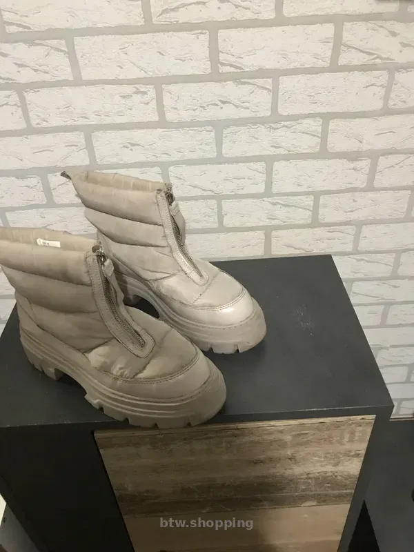 Бежевые. Стёганые Пуховики/Ботинки/Зимние - btw.shopping