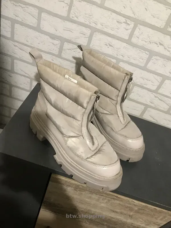 Бежевые. Стёганые Пуховики/Ботинки/Зимние - btw.shopping