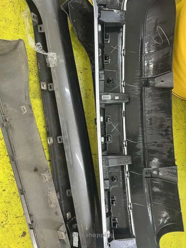 Продам задній  бампер jeep grand cherokee wk2 - btw.shopping