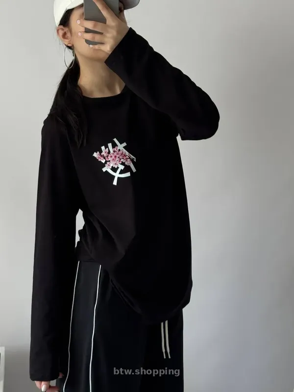 жіночий лонгслів - btw.shopping