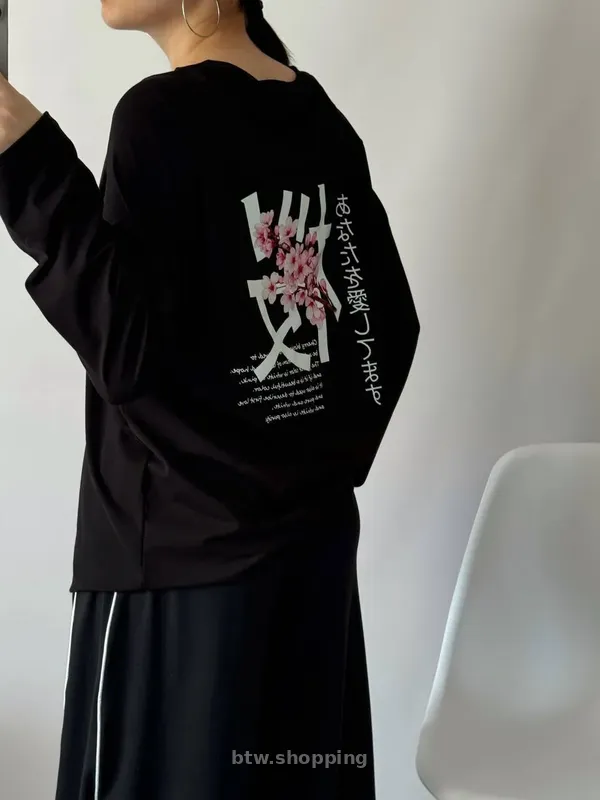 жіночий лонгслів - btw.shopping