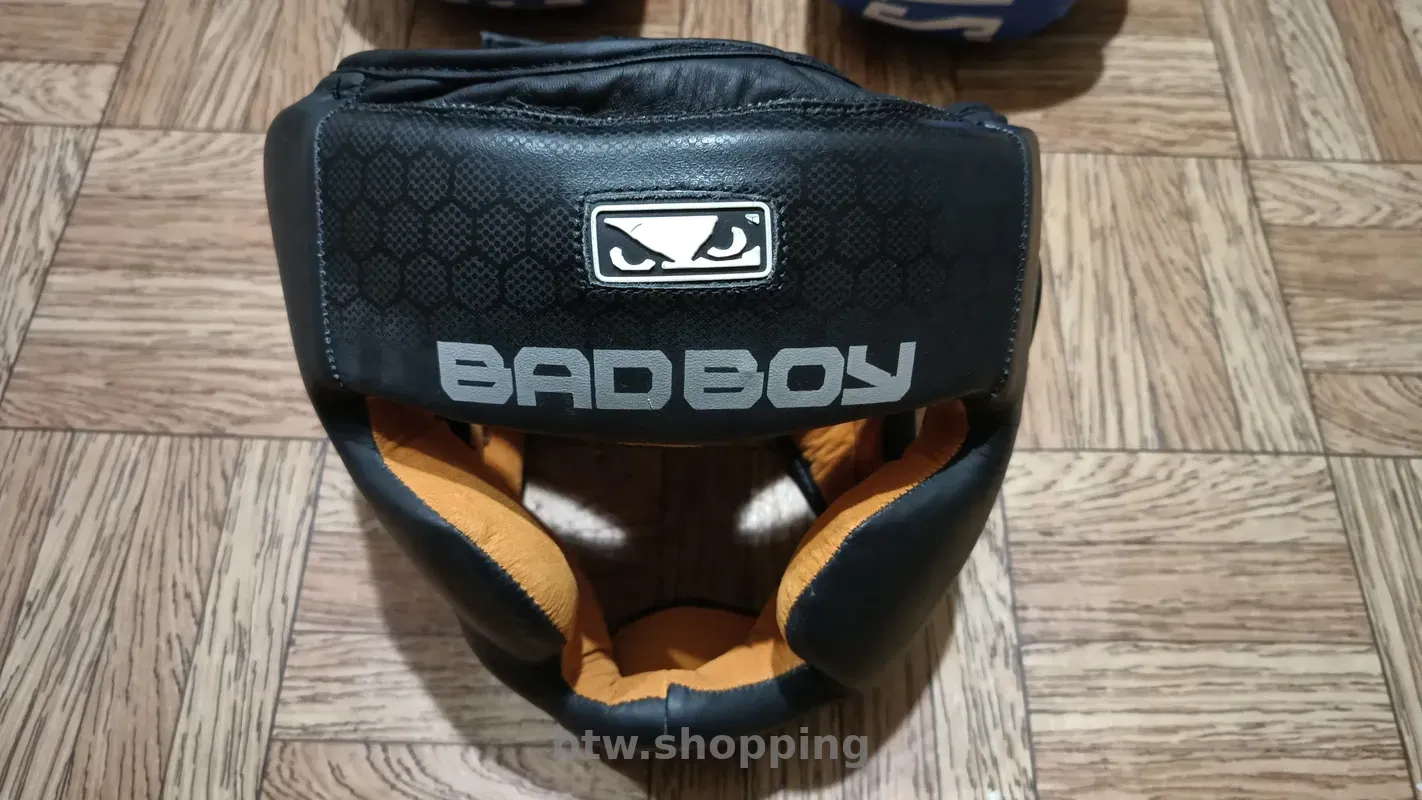 Боксерський набір Everlast + Bad Boy (рукавиці 10oz + шолом M) - btw.shopping