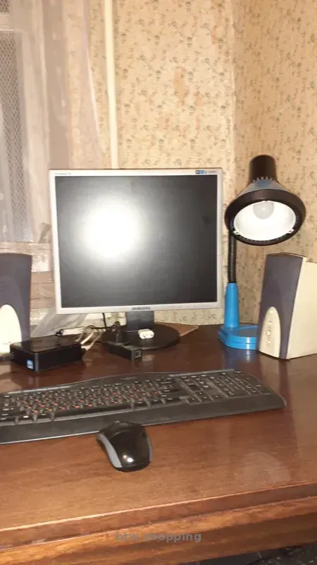 Отд. комнату   девушке 1300 гр\ Месяц - м " Голосевская" - btw.shopping