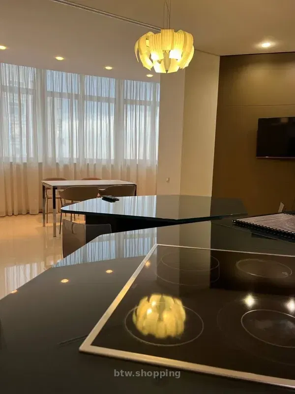 Аренда  новой , дизайнерской квартиры  на Французском Бульваре ,210м - btw.shopping