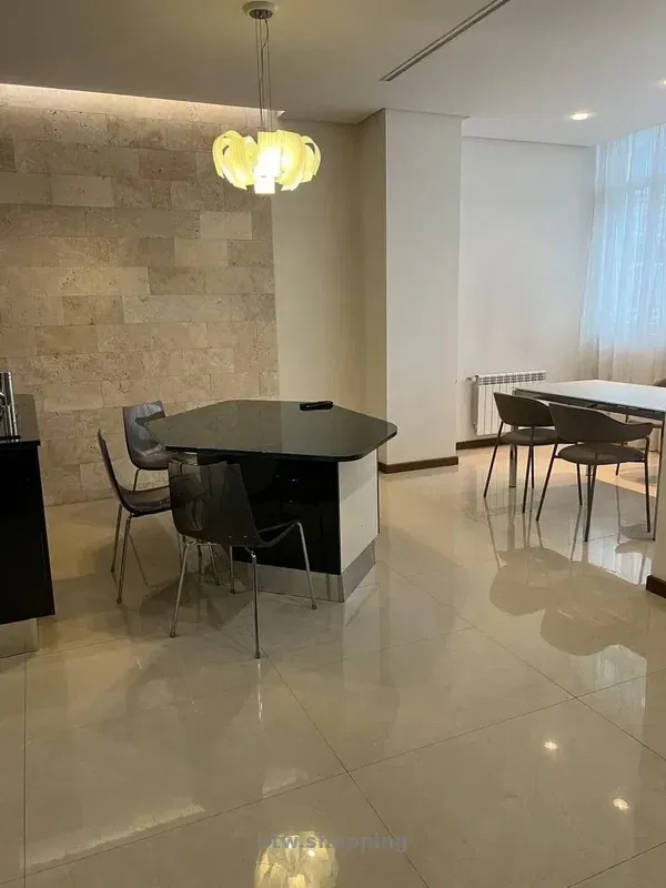 Аренда  новой , дизайнерской квартиры  на Французском Бульваре ,210м - btw.shopping