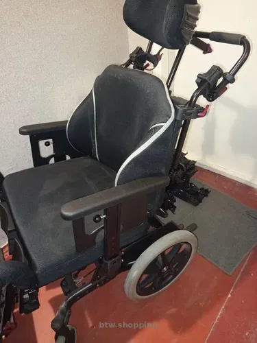 Крісло коляска