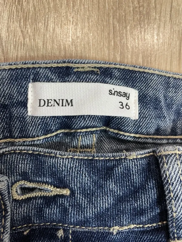 Джинсы и свитер в подарок - btw.shopping