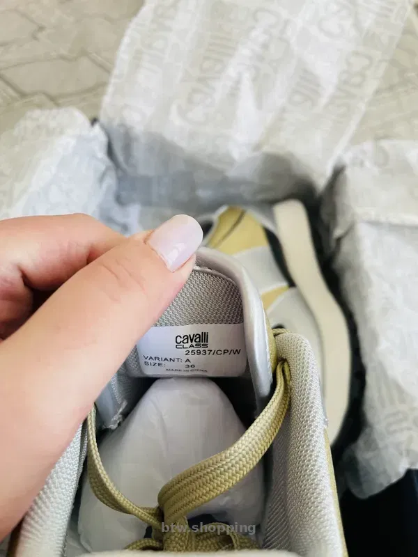 Жіночі кросівки,Roberto Cavalli  р.36;37 - btw.shopping