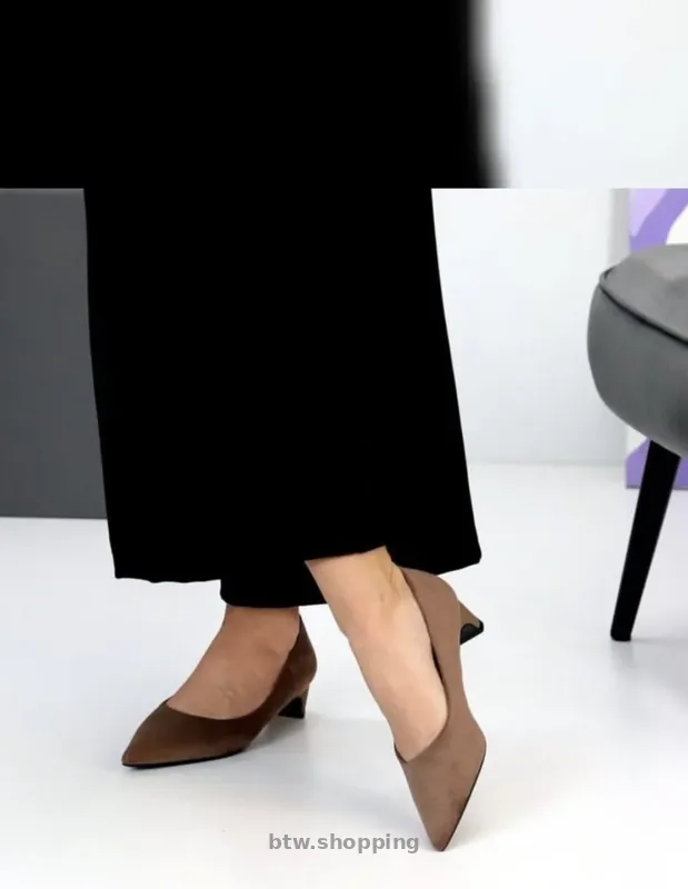 Жіночі туфлі , човники на низькому підборі - btw.shopping