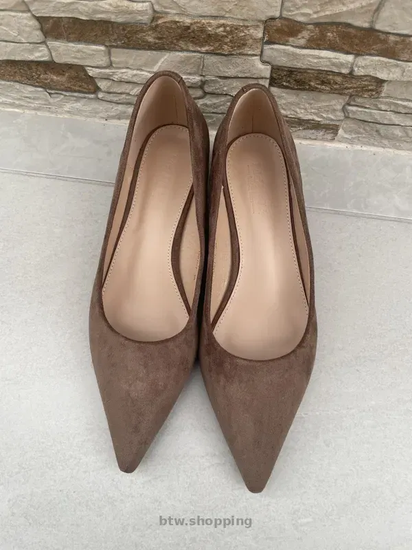 Жіночі туфлі , човники на низькому підборі - btw.shopping