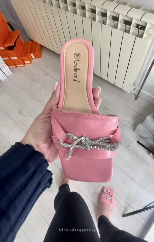 Шльопанці жіночі - btw.shopping