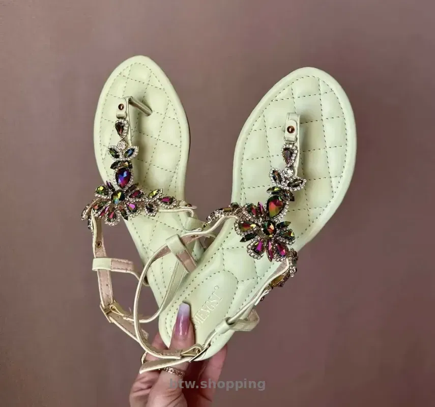 Босоніжки жіночі - btw.shopping