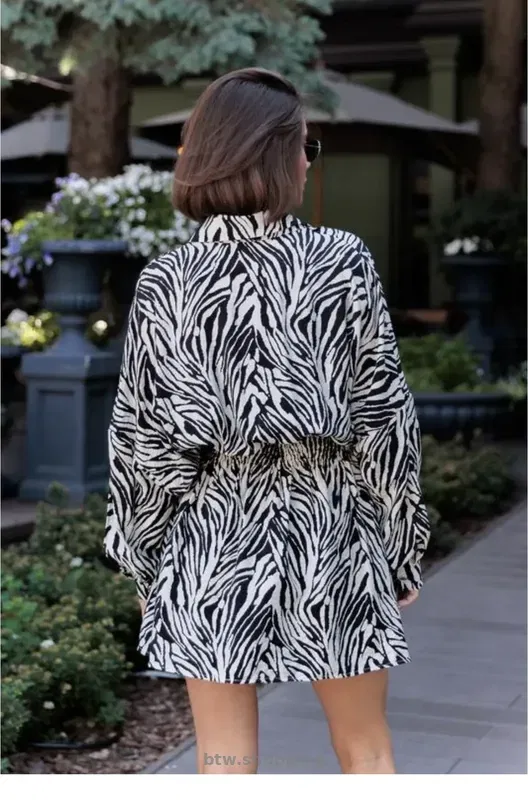 Жіночий костюм Onesize - btw.shopping