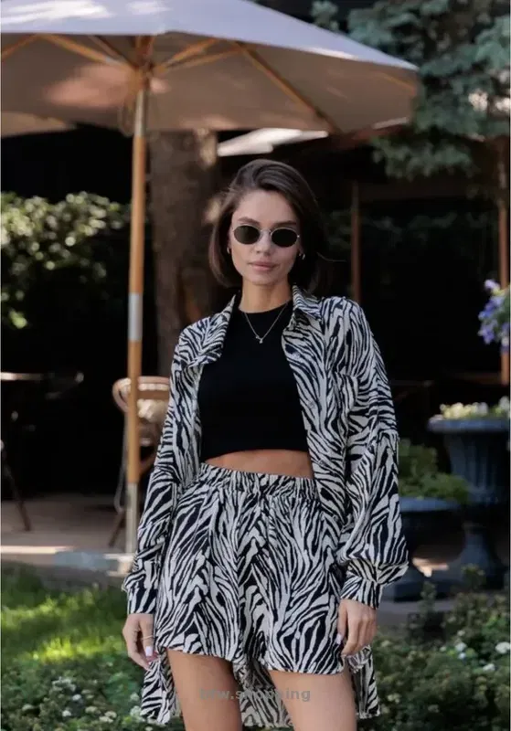 Жіночий костюм Onesize - btw.shopping