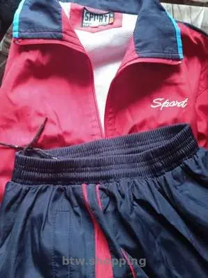 Спортивний   костюм  (дитячий) вживане - btw.shopping